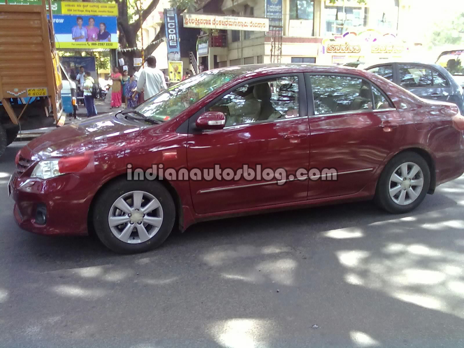 Toyota-Corolla-Altis-facelift-India-spied-2