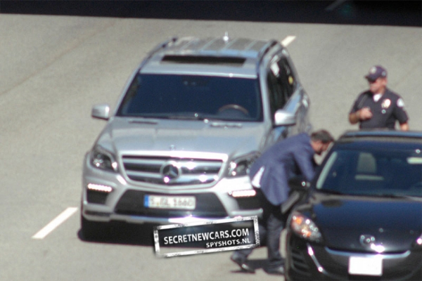2013 Mercedes-Benz GL-Class spy pics 1