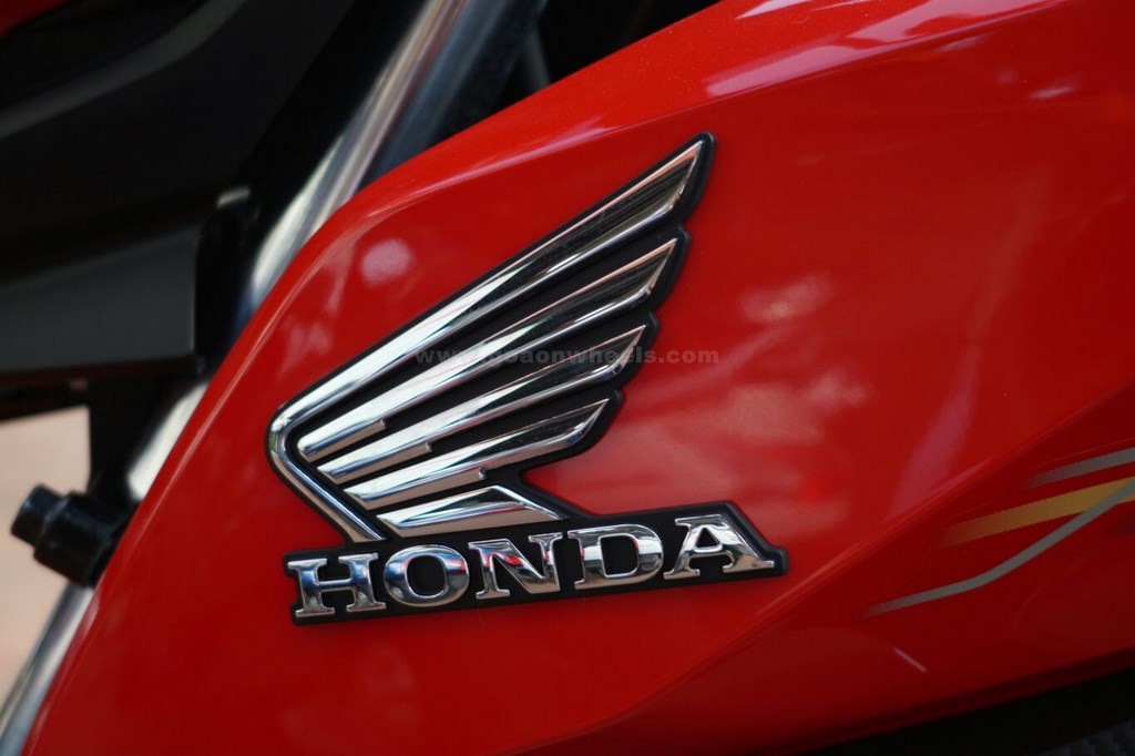 Honda CB Hornet 160R (14)