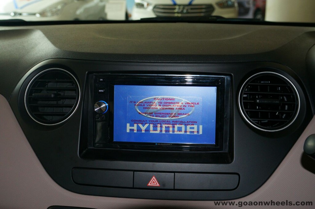Hyundai Xcent 20th Aniversary Edition interiror (3)