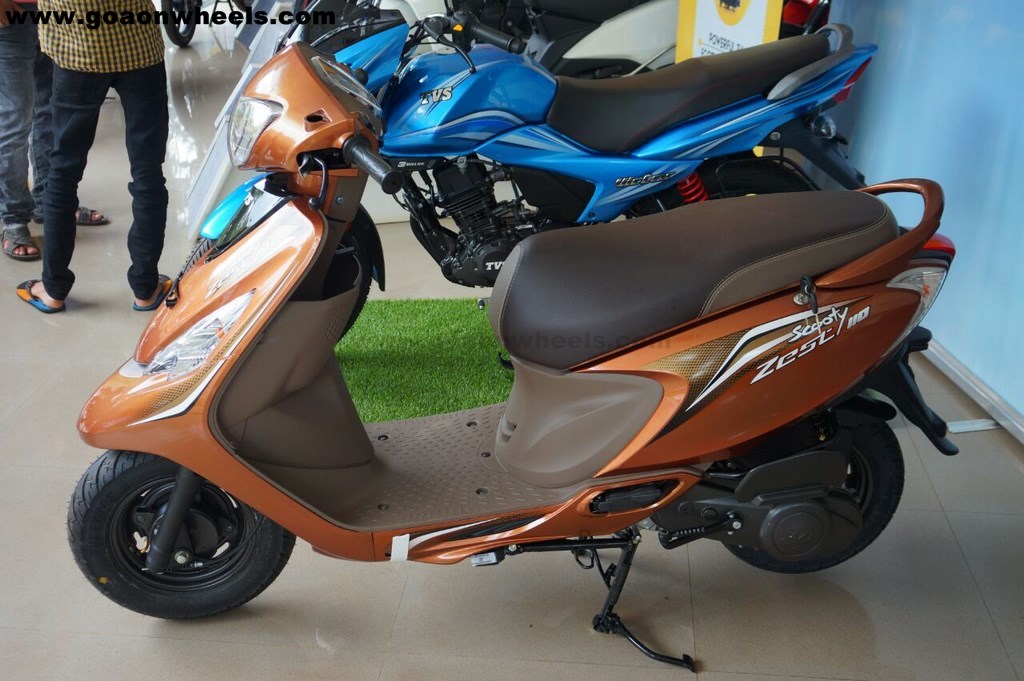 Scooty Zest 110 Himalayan Highs (3)